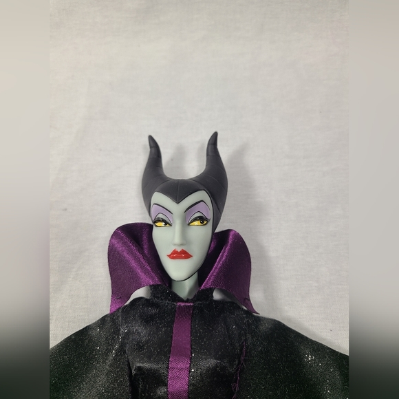 Disney Store Classics Maleficent Villain 12" And Sleeping Beauty Dolls - Picture 6 of 8